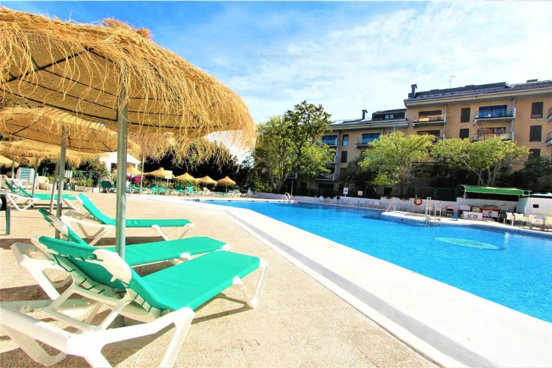 Piso En Alquiler En Benalmadena Costa公寓 外观 照片